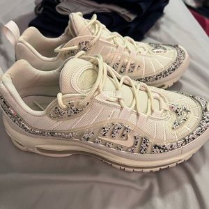 Nike Air Max 98 LX Recycled Material
